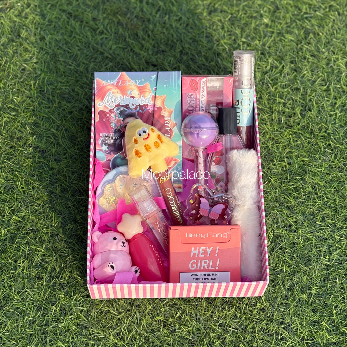 Girly Deal