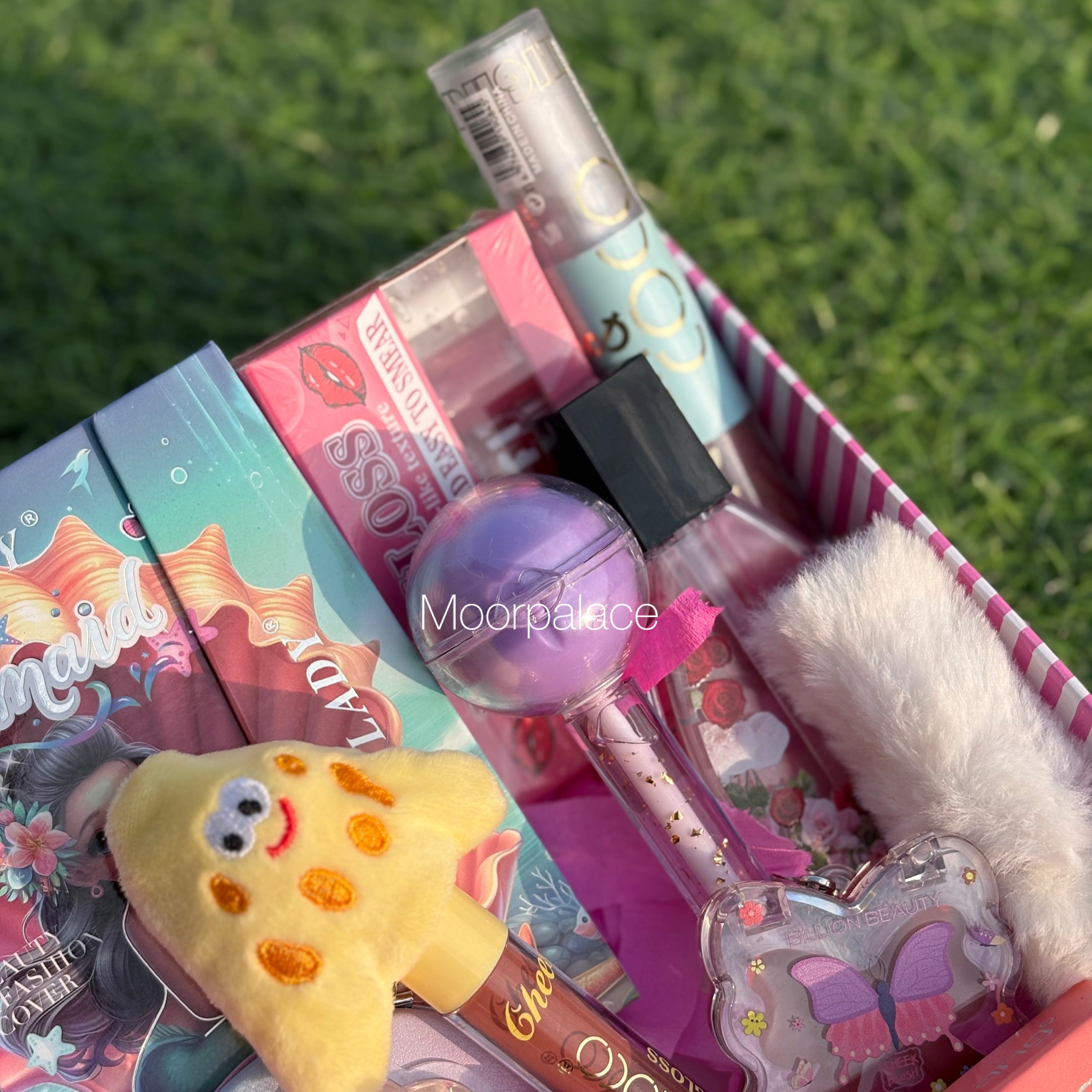 Girly Deal