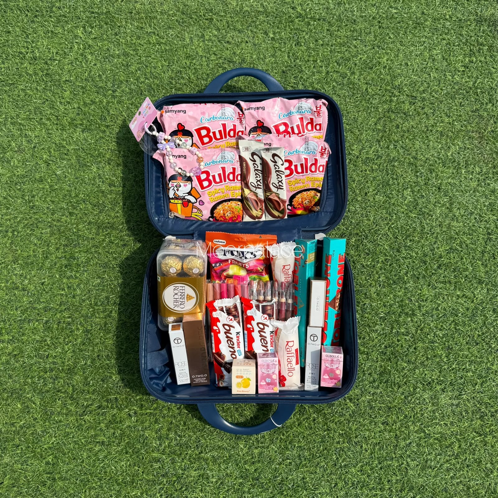 Snack And Beauty Suitcase