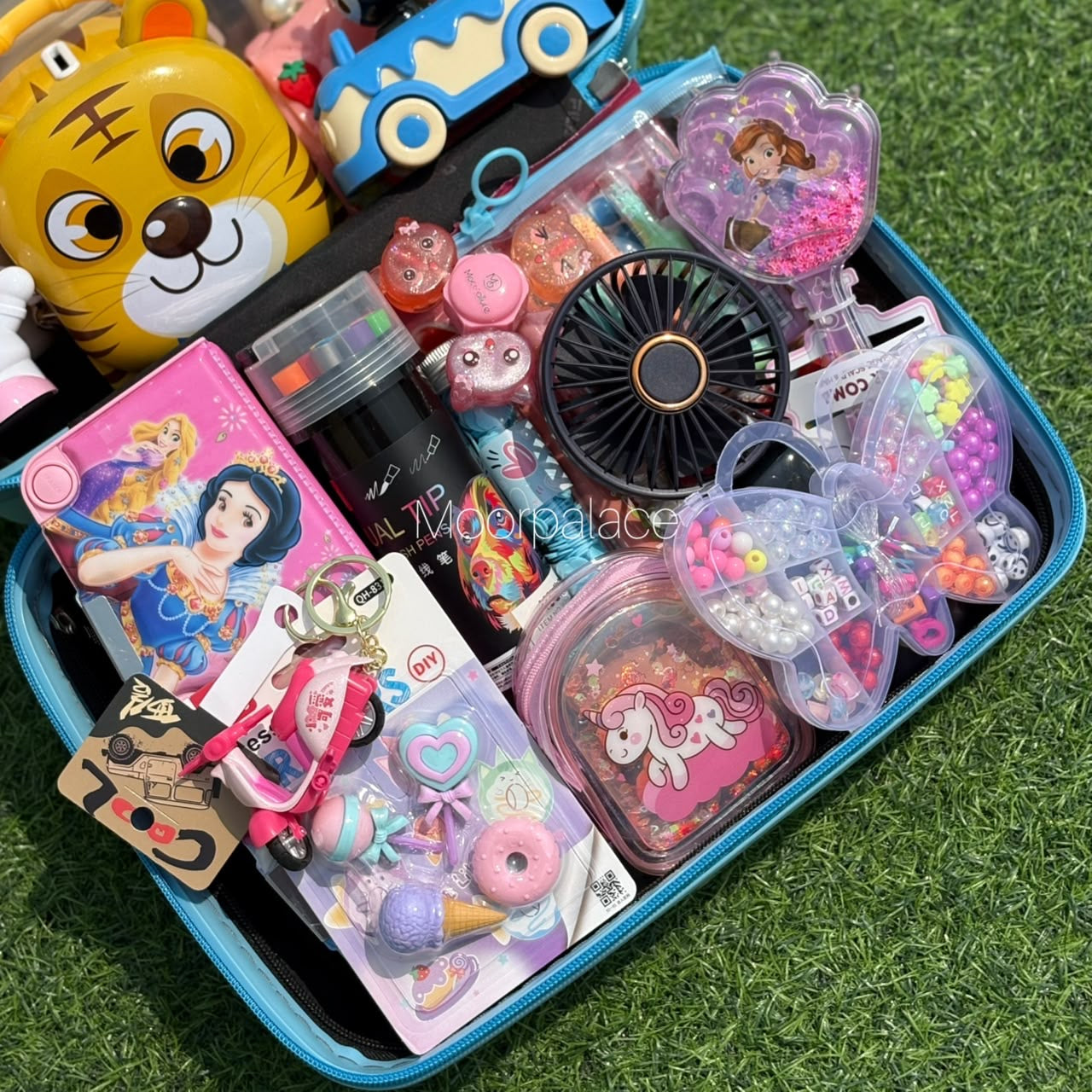 Lioness Suitcase