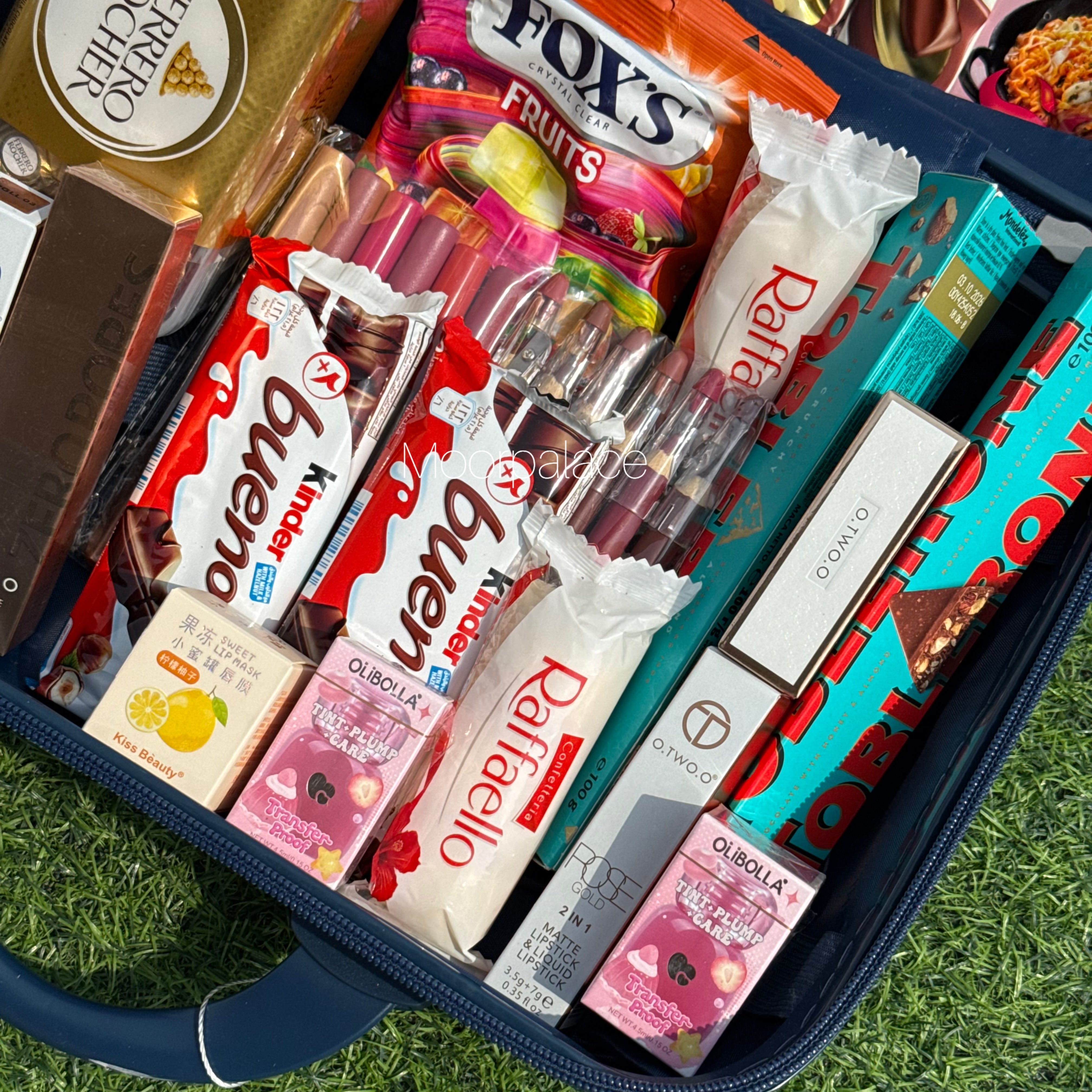 Snack And Beauty Suitcase