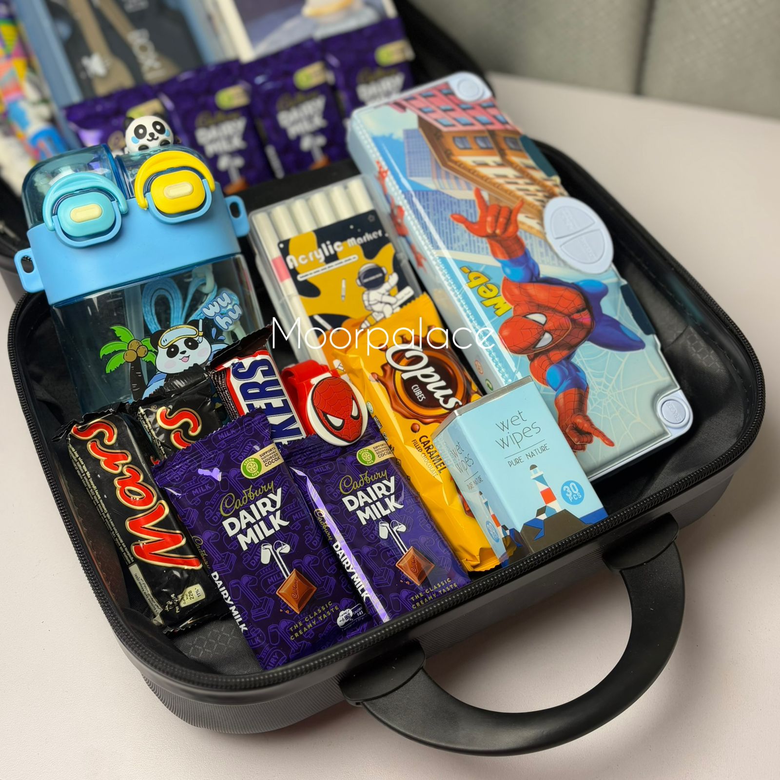 Bluish hamper
