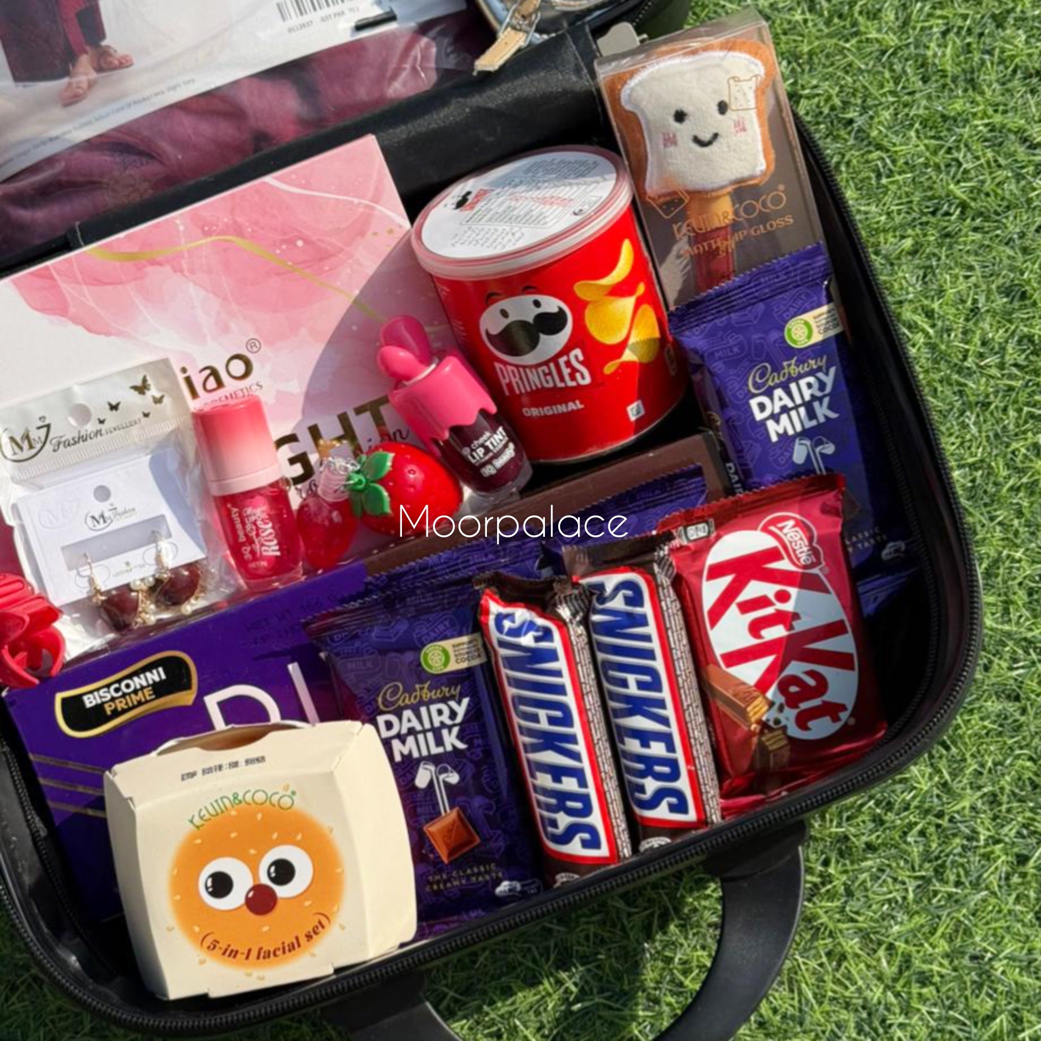 Fancy Suitcase Hamper