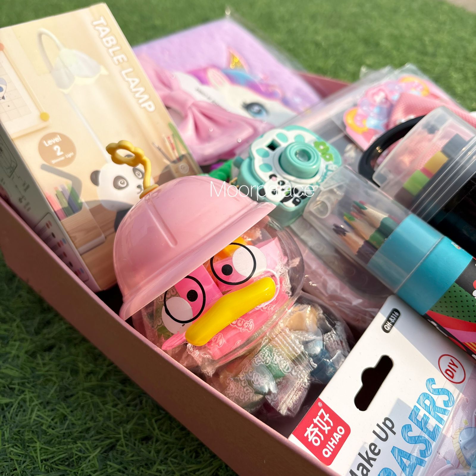 Stationary Hamper
