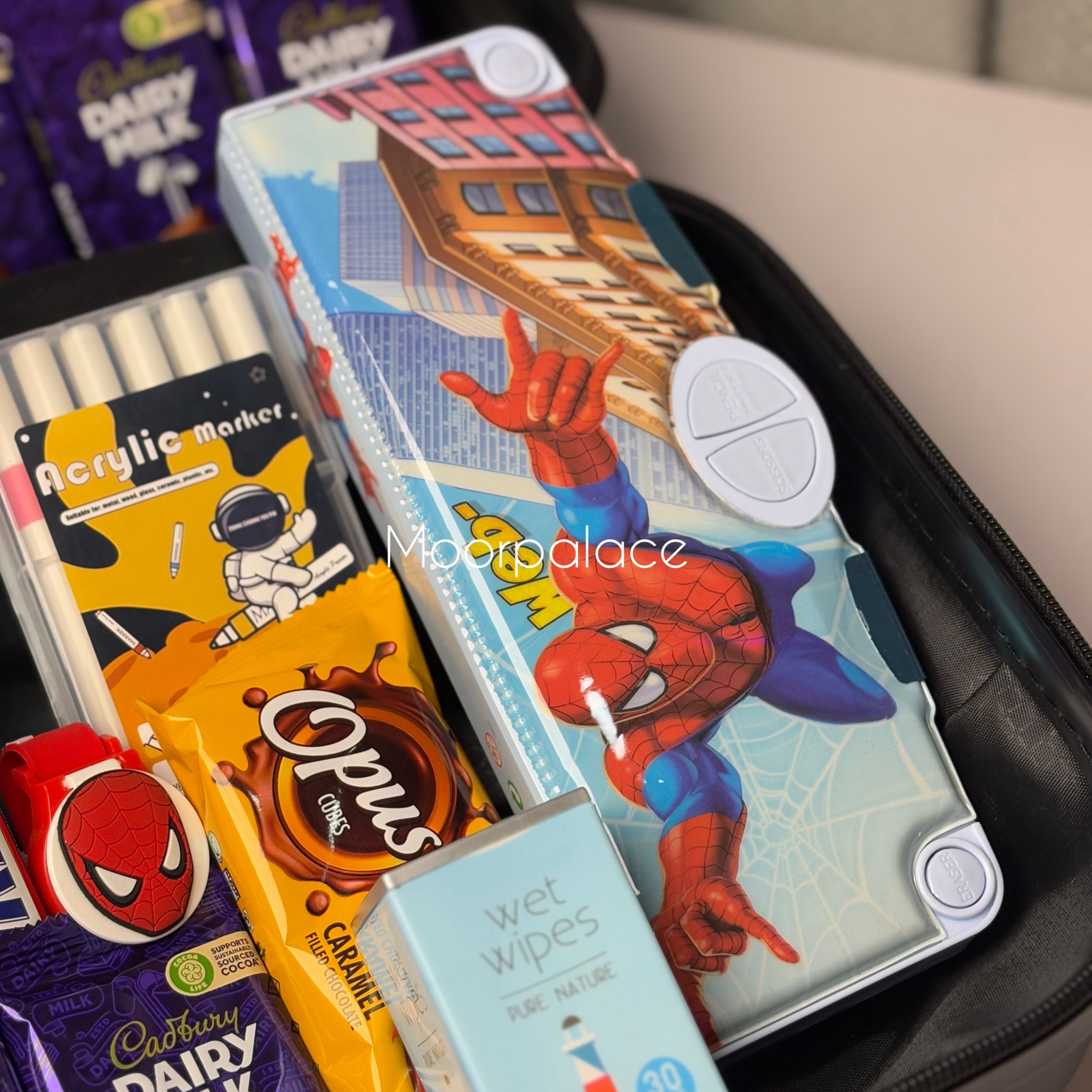 Bluish hamper