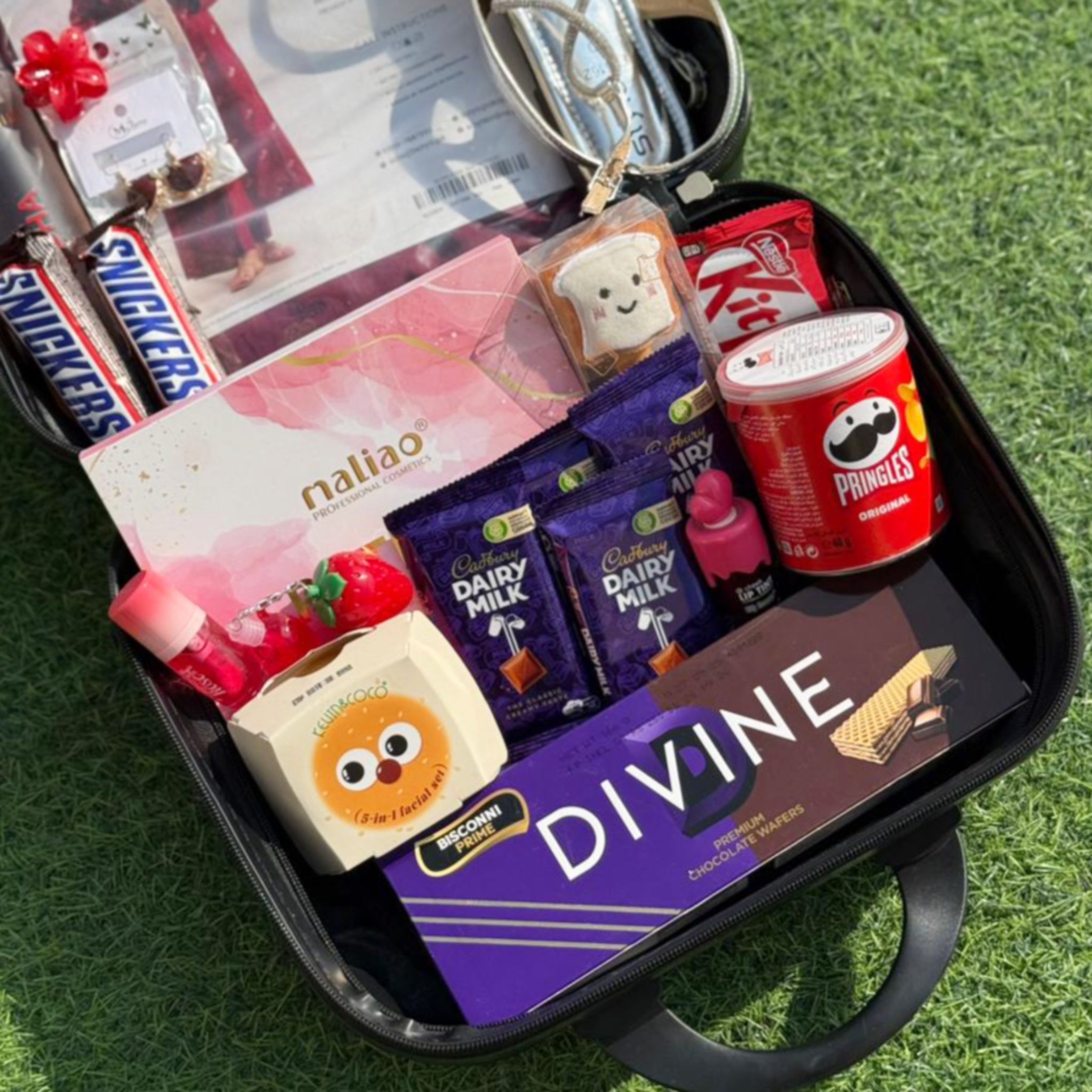 Fancy Suitcase Hamper
