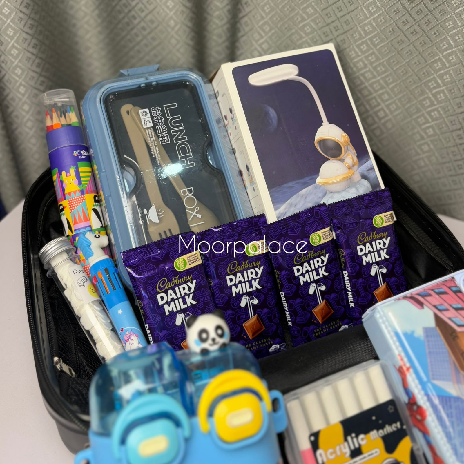 Bluish hamper