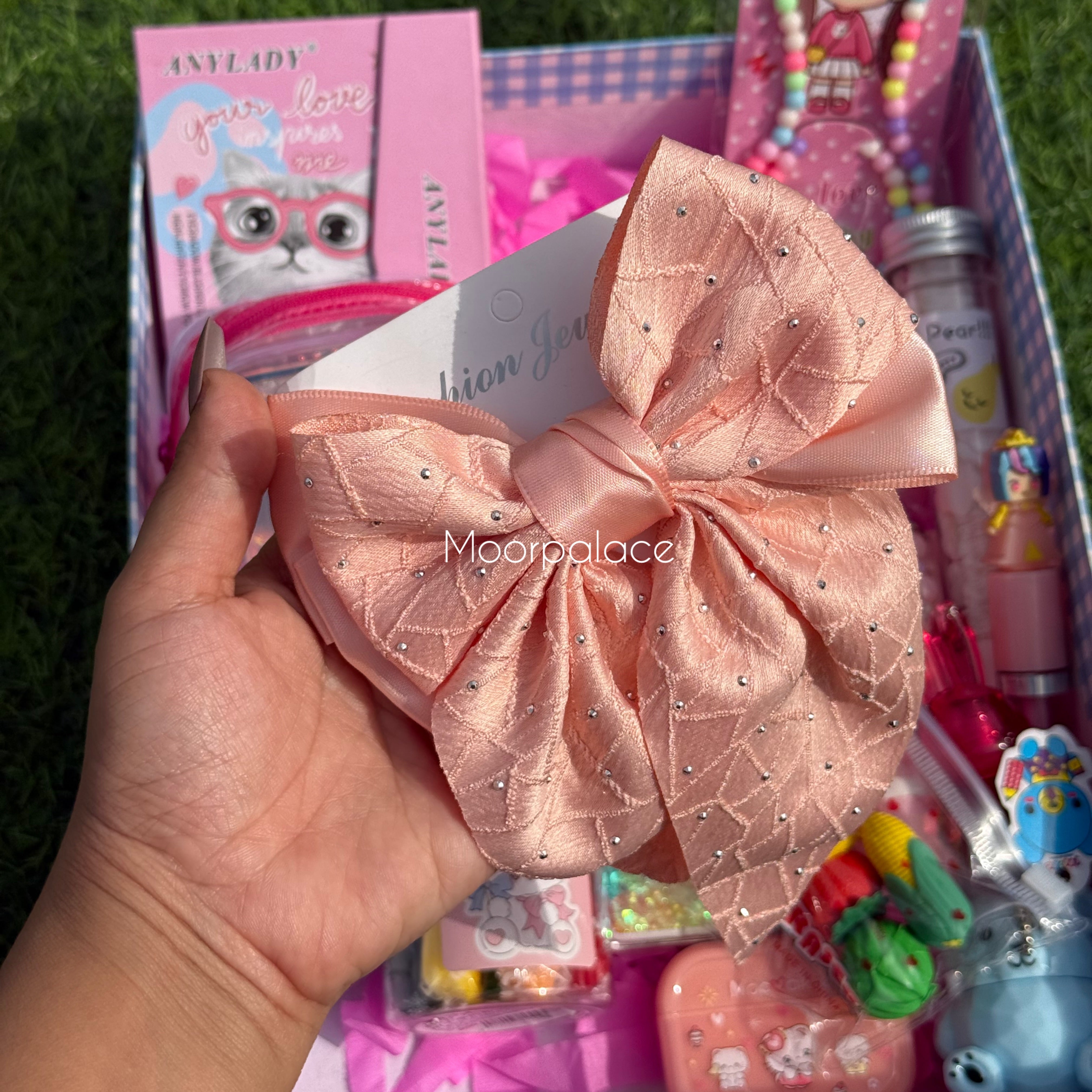 Pink Bow Hamper