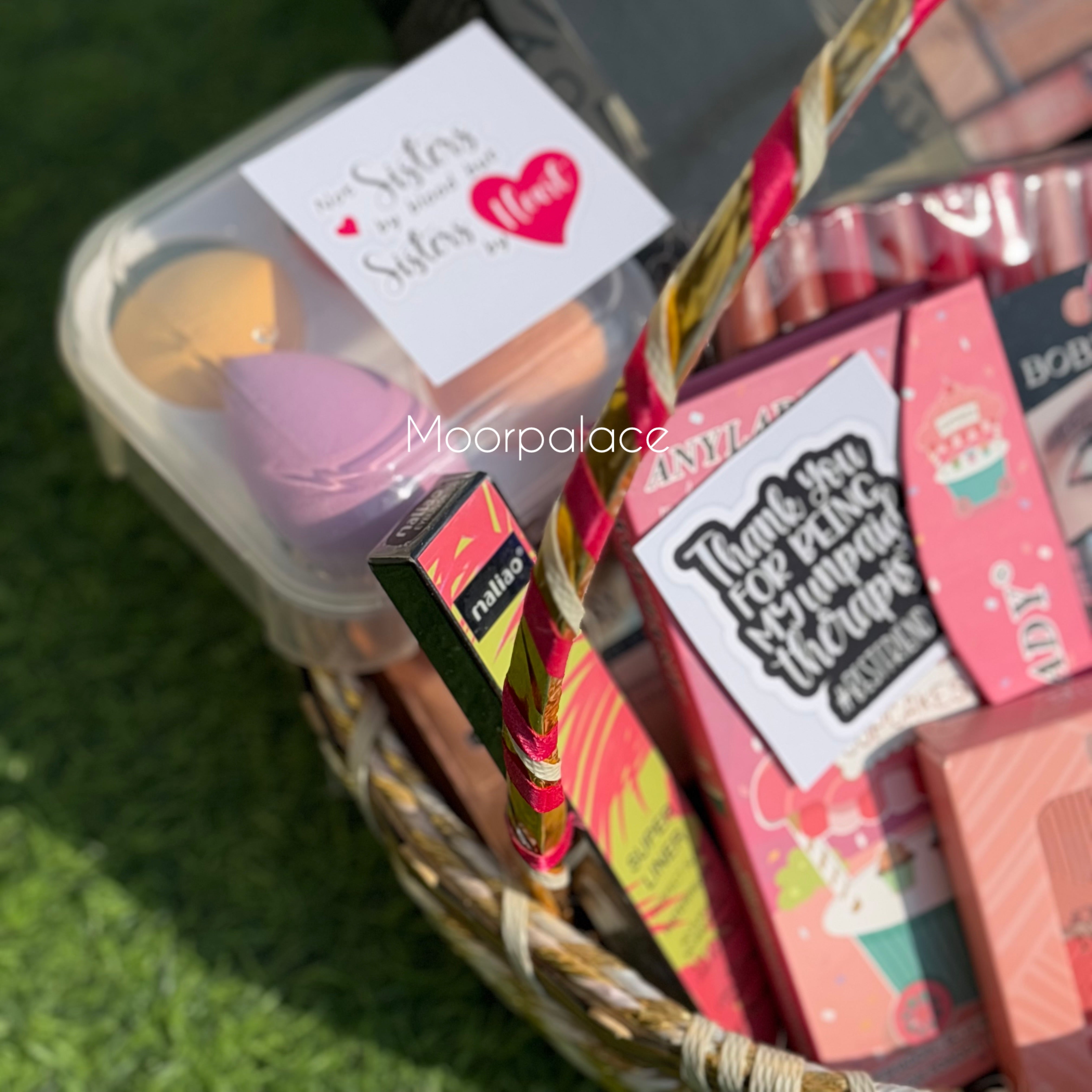 Glamour Basket