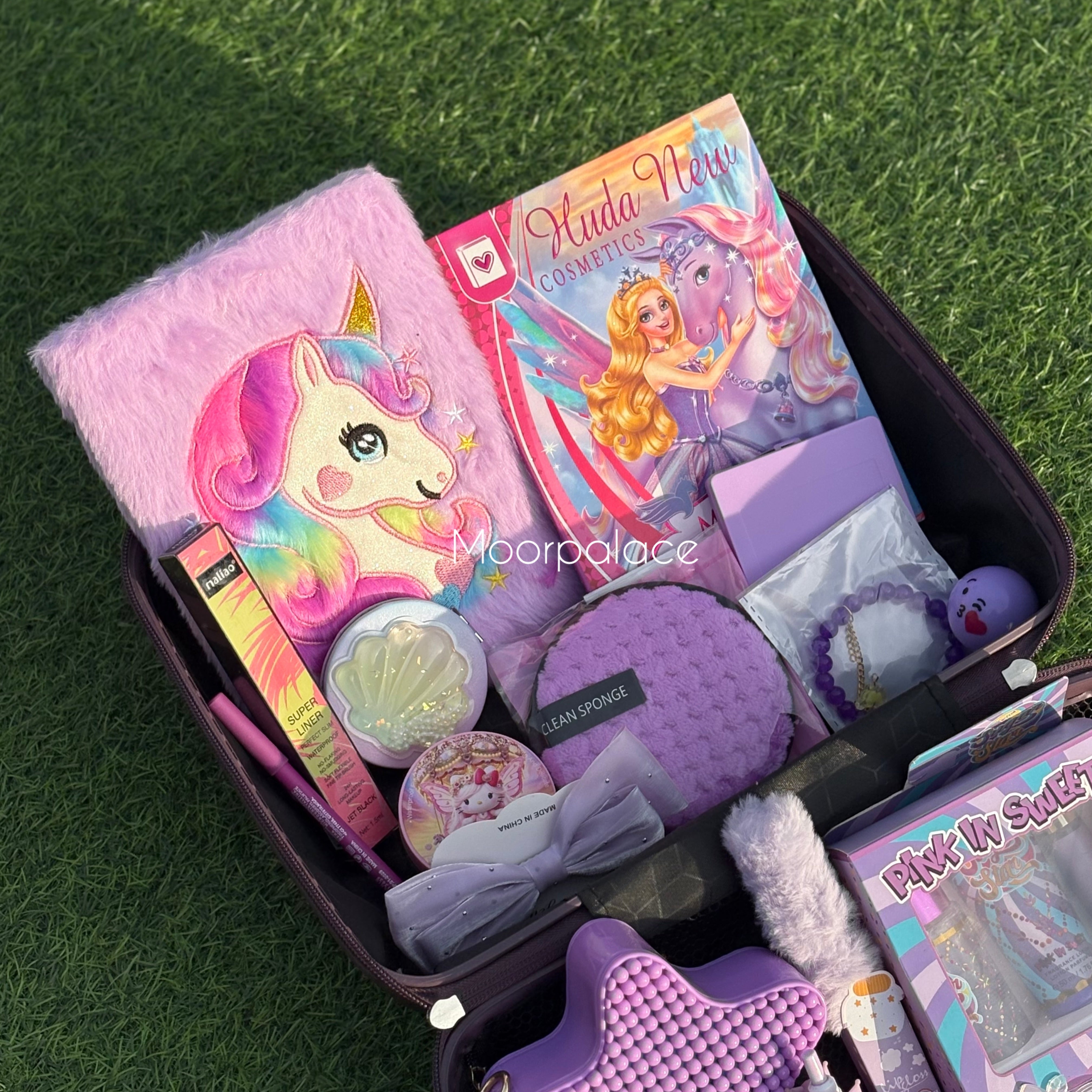 Queen Suitcase Deal